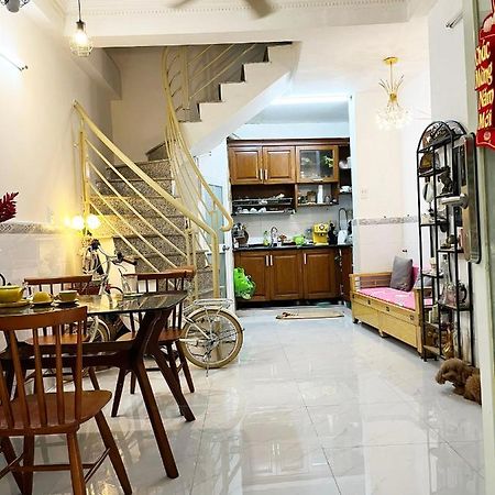 Homestay Ms. Hoa Ho Şi Min Exterior foto